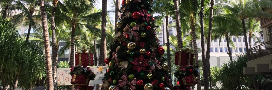 Royal Hawaiian Center はクリスマスも休まず営業。